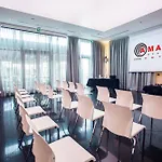 Amati Design Hotel 4*