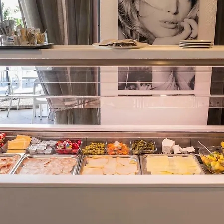 Amati Design 4* Τζόλα Πρεντόζα