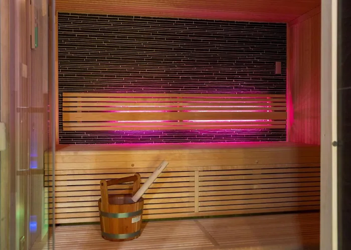 Amati Design Hotel 4*