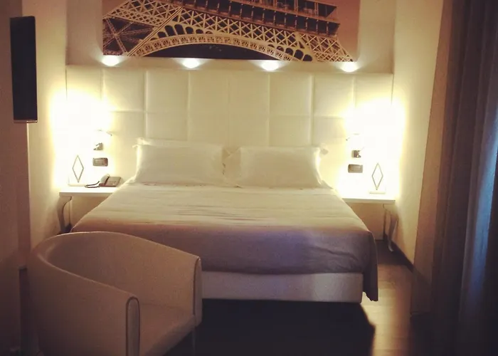 فندق Amati Design 4*