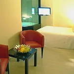 מלון Amati Design Hotel 4*