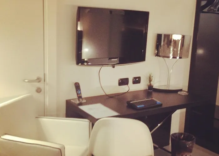 فندق Amati Design 4*