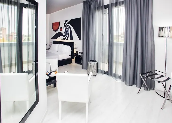 Amati Design Hotel 4*