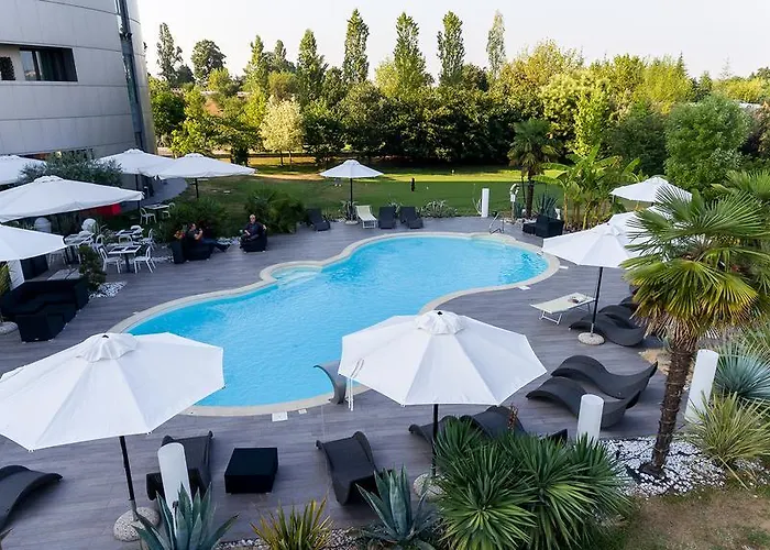 Amati Design Hotel 4* Zola Predosa