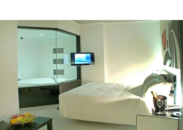 Amati Design Hotel 4*